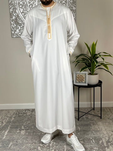 Premium Men’s Ivory White Omani Gold Embroidered Thobe