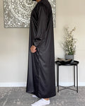 Men’s Shiny Black Omani Thobe Jubbah with Tassel