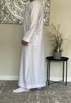 Men’s White Omani Thobe Jubbah with Tassel