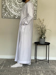 Men’s White Omani Thobe Jubbah with Tassel